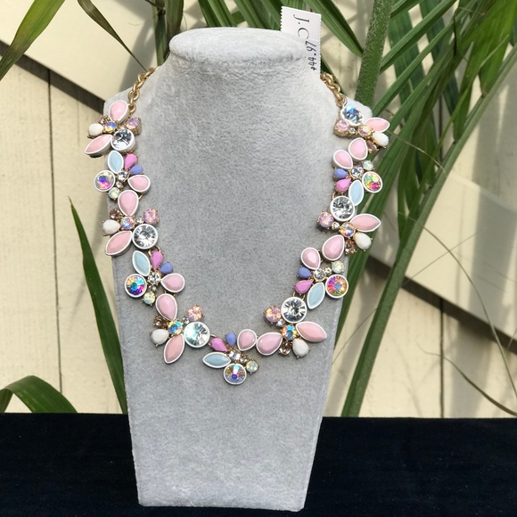 J. Crew Jewelry - NWT J.Crew Mixed Stone PINK CORAL Necklace